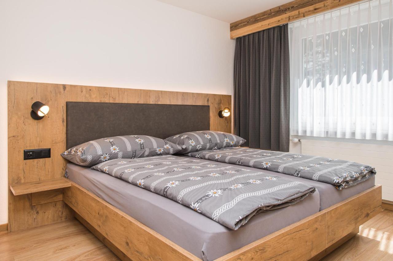 Haus Floralp Apartman Zermatt Kültér fotó